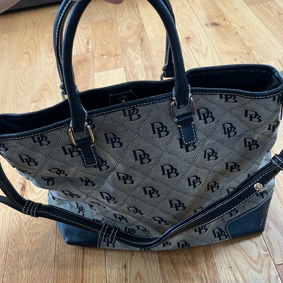 Dooney & Bourke Monogram Tote Bag - Picture 2 of 6